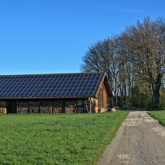 Placas solares para casa de campo